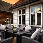 - 301 Apartament